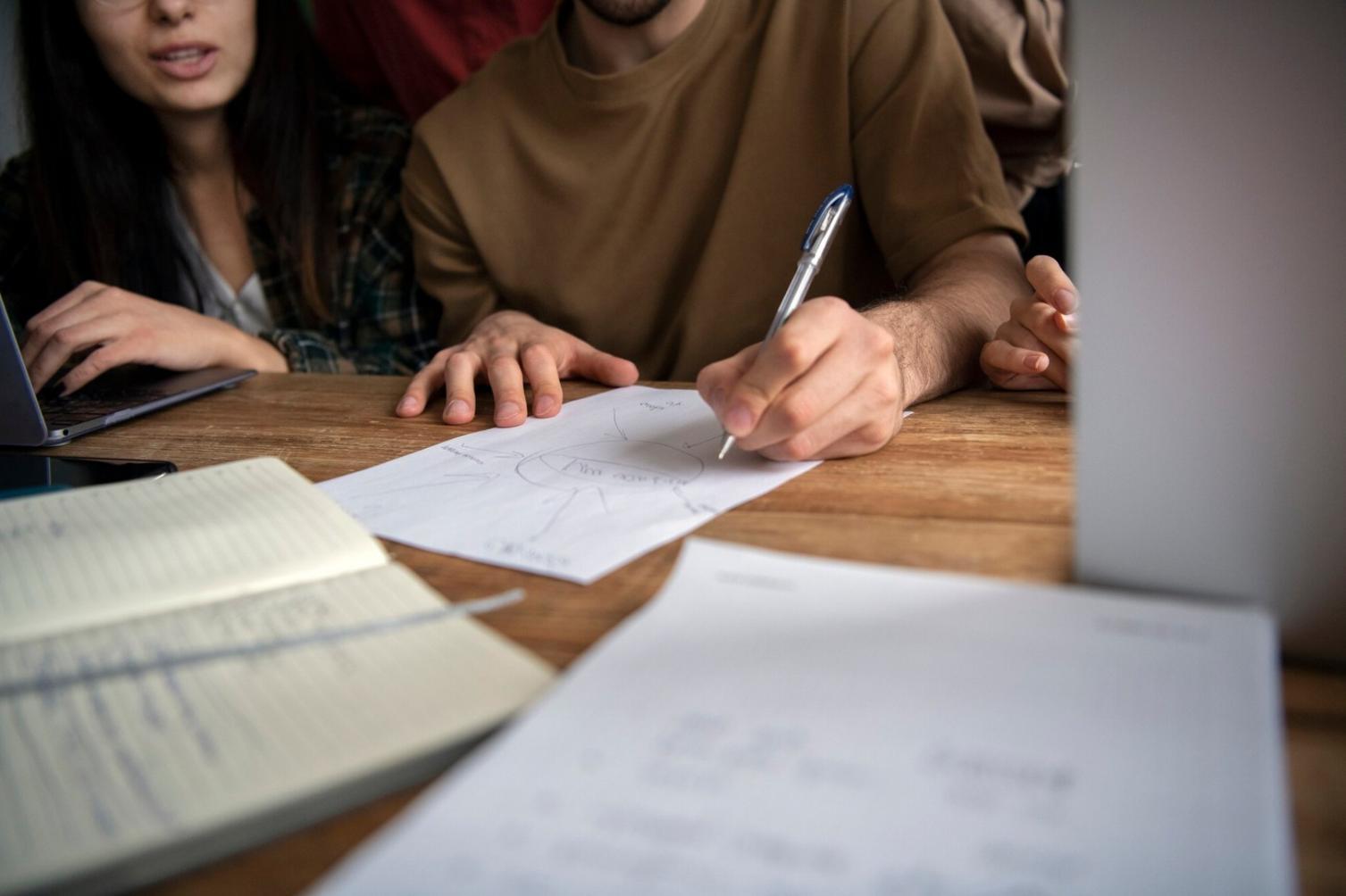 Technische Ausstattung für effektives Fernlernen